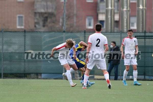 VERONA – Un 2005 firma per l’Under 17 (ex Catania)