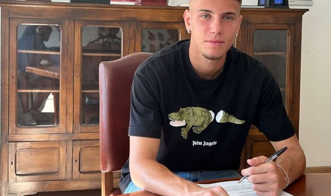 UFFICIALE – Maglia rossoverde per Antonio Raimondo