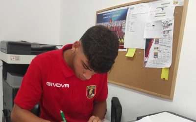 PICERNO – Maglia rossoblù per Zagaria