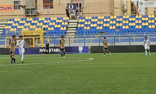 JUVE STABIA-GIUGLIANO (U15/U17) – Spettacolo al “Menti”, doppio successo dei TIGROTTI!