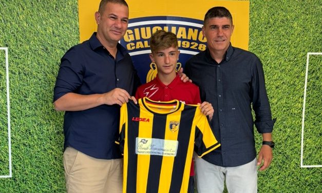 GARGIULO al GIUGLIANO! Il classe 2010 lascia la sc. calcio “Materdei”
