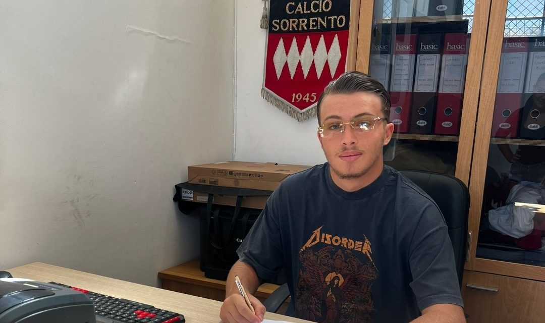 SORRENTO – Arriva l’attaccante Romeo per le giovanili