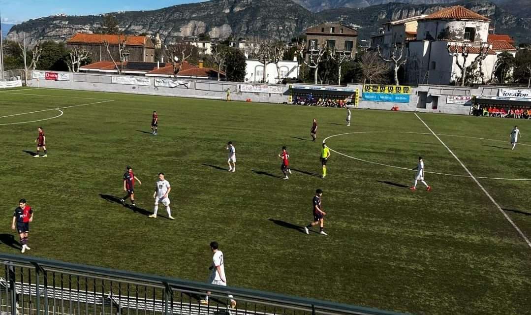 SORRENTO-CROTONE (U15-17) – Festeggiano solo i Costieri