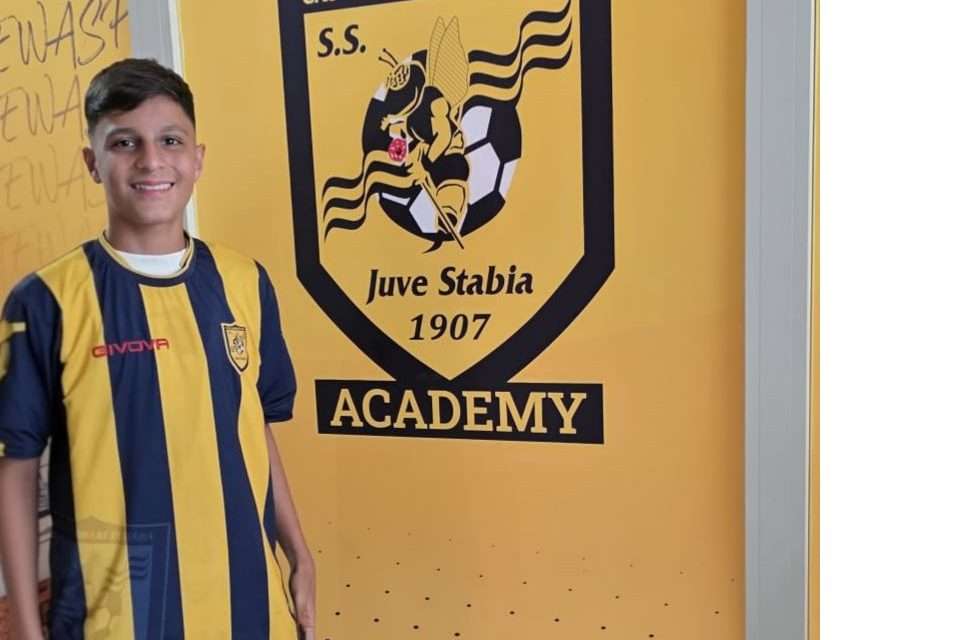 REAL CASAREA – Baiano resta gialloblù, ma firma per un altro club