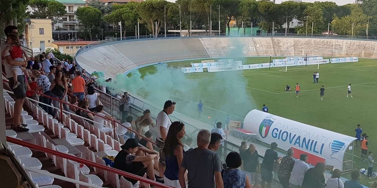 GIOVANILI – Urla, BOTTE e PANICO a Modena: arbitro sospende la gara!