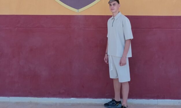 ASD REAL CASAREA – Il portiere DEL FRANCO in maglia granata!