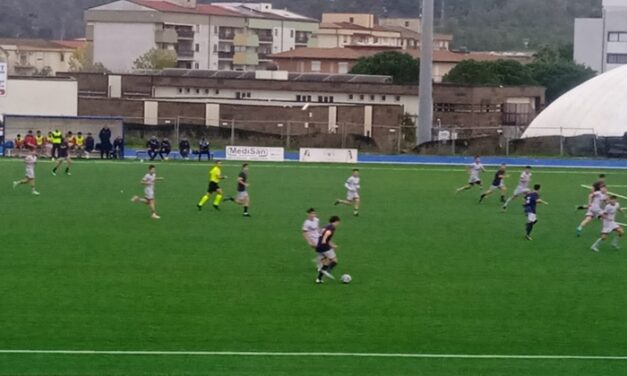CROTONE-PICERNO (U17): nella ripresa MELILLO-GOL, poi rigore di BASILE!