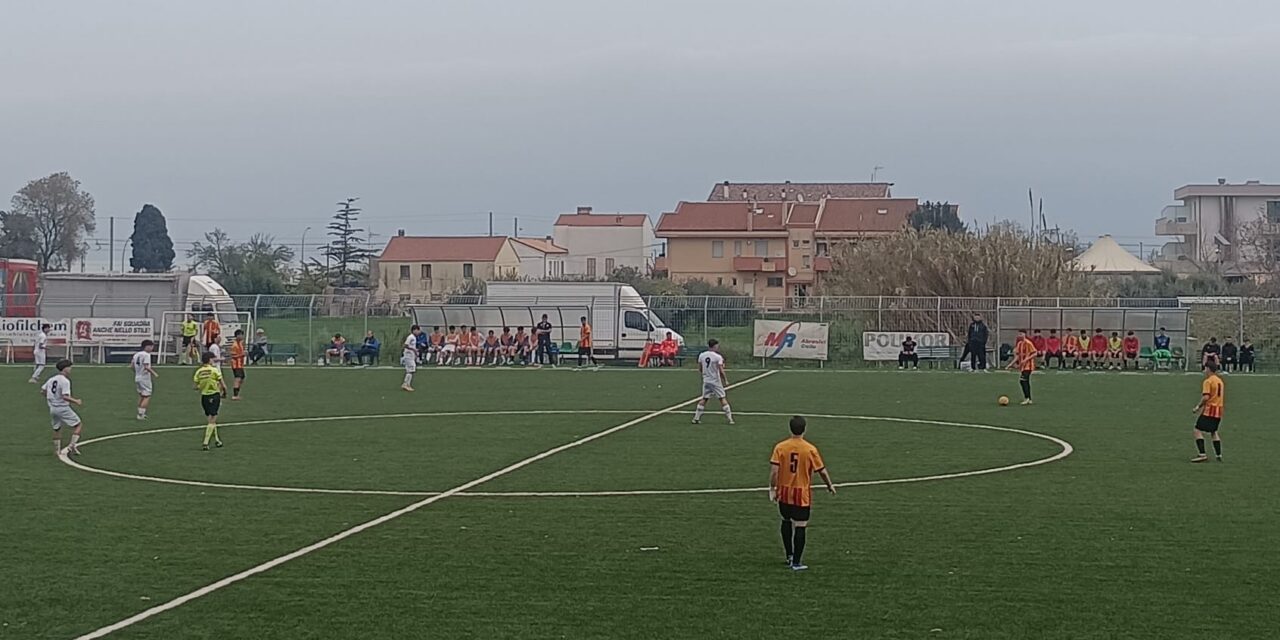 PINETO-BENEVENTO (U15) – Gli abruzzesi si salvano nel finale