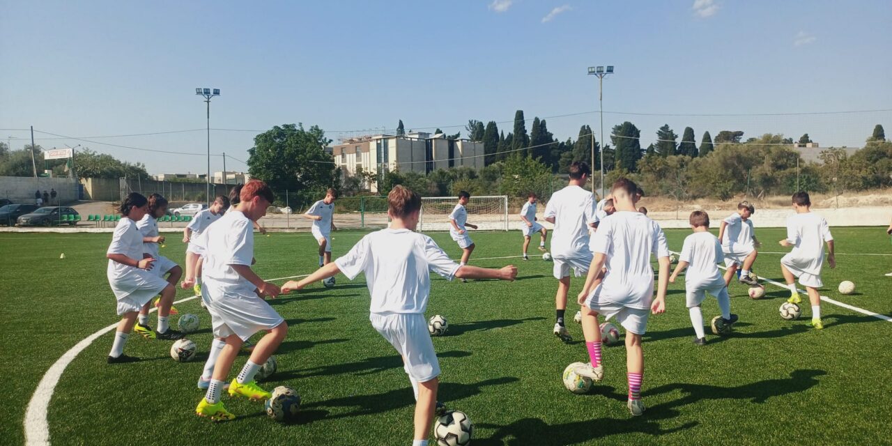 Stage Calcio Bari 2026 – Aperte le iscrizioni per calciatori e portieri!